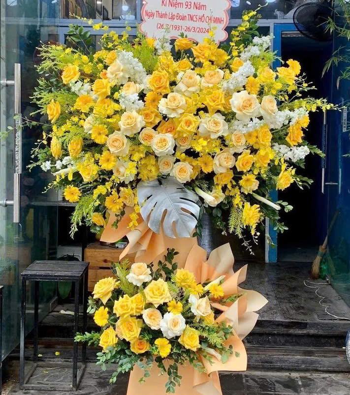 Kệ Hoa Khai Trương Khởi Đầu Thuận Lợi Kệ Hoa Khai Trương Khởi Đầu Thuận Lợi